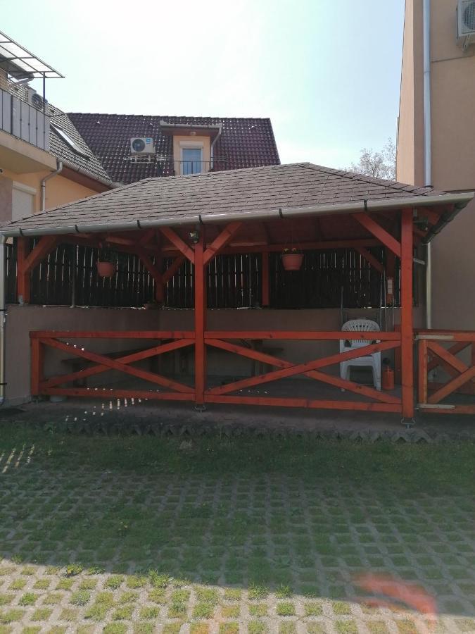 Zita Apartman Eger Luaran gambar