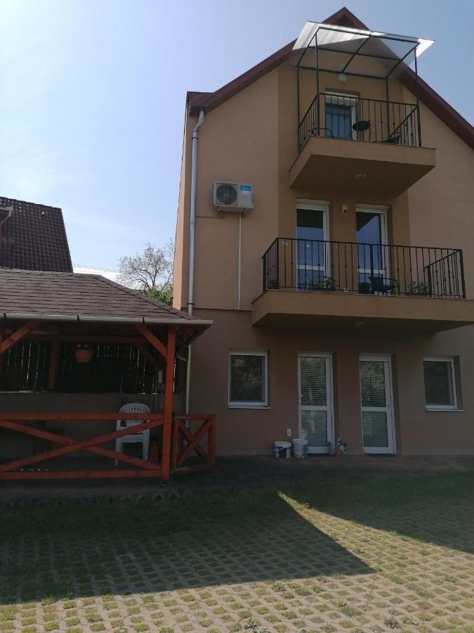 Zita Apartman Eger Luaran gambar