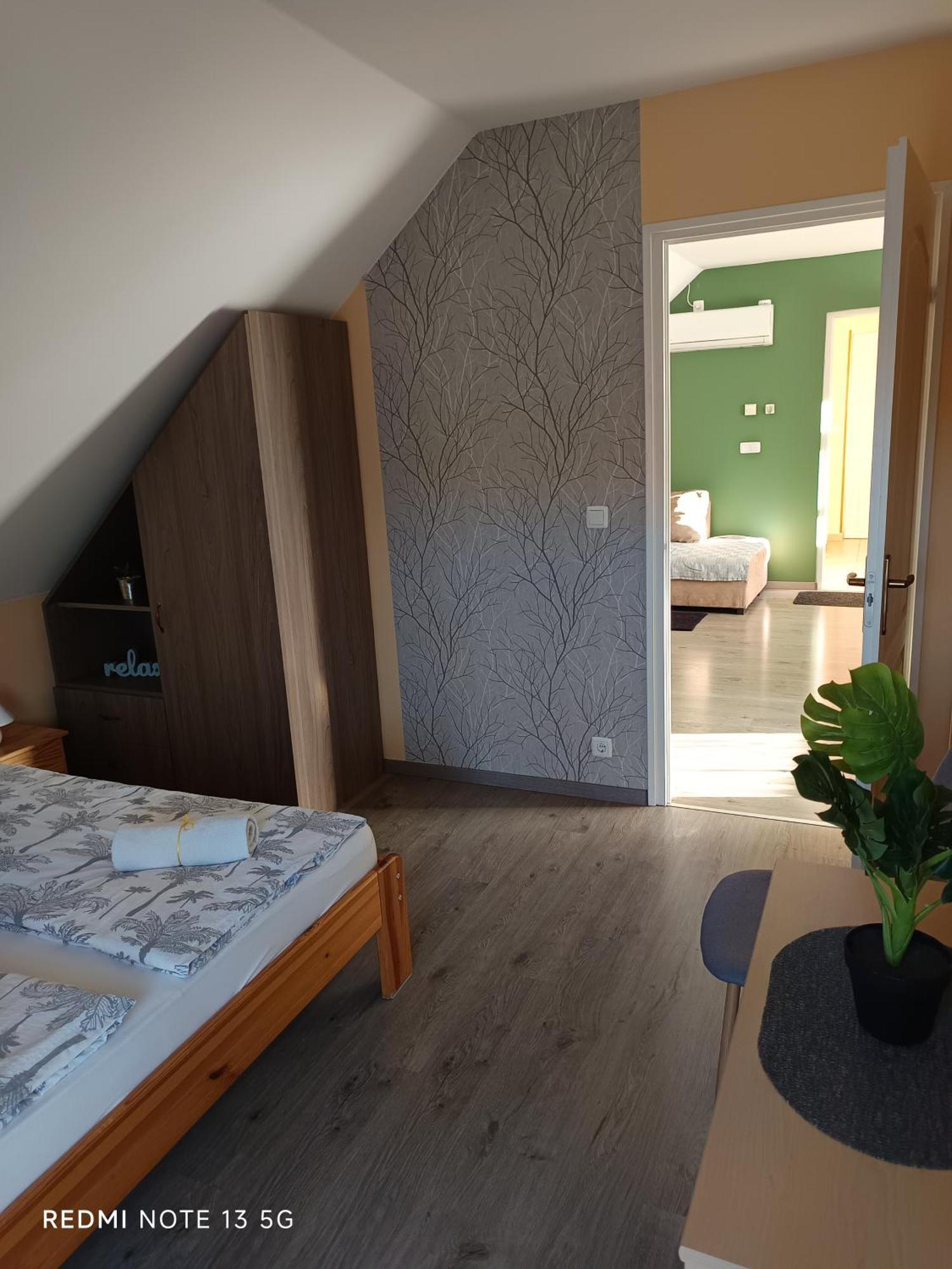 Zita Apartman Eger Luaran gambar