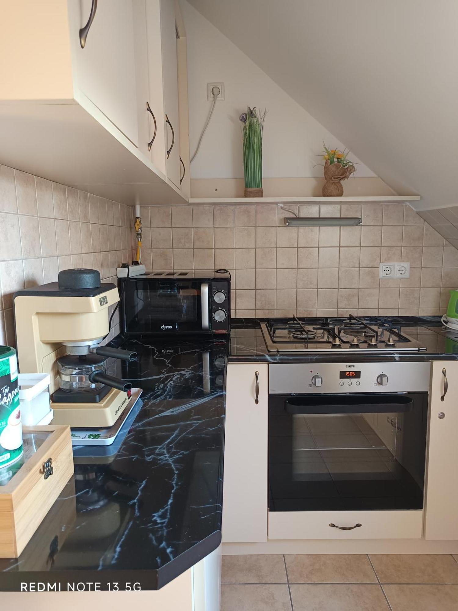 Zita Apartman Eger Luaran gambar
