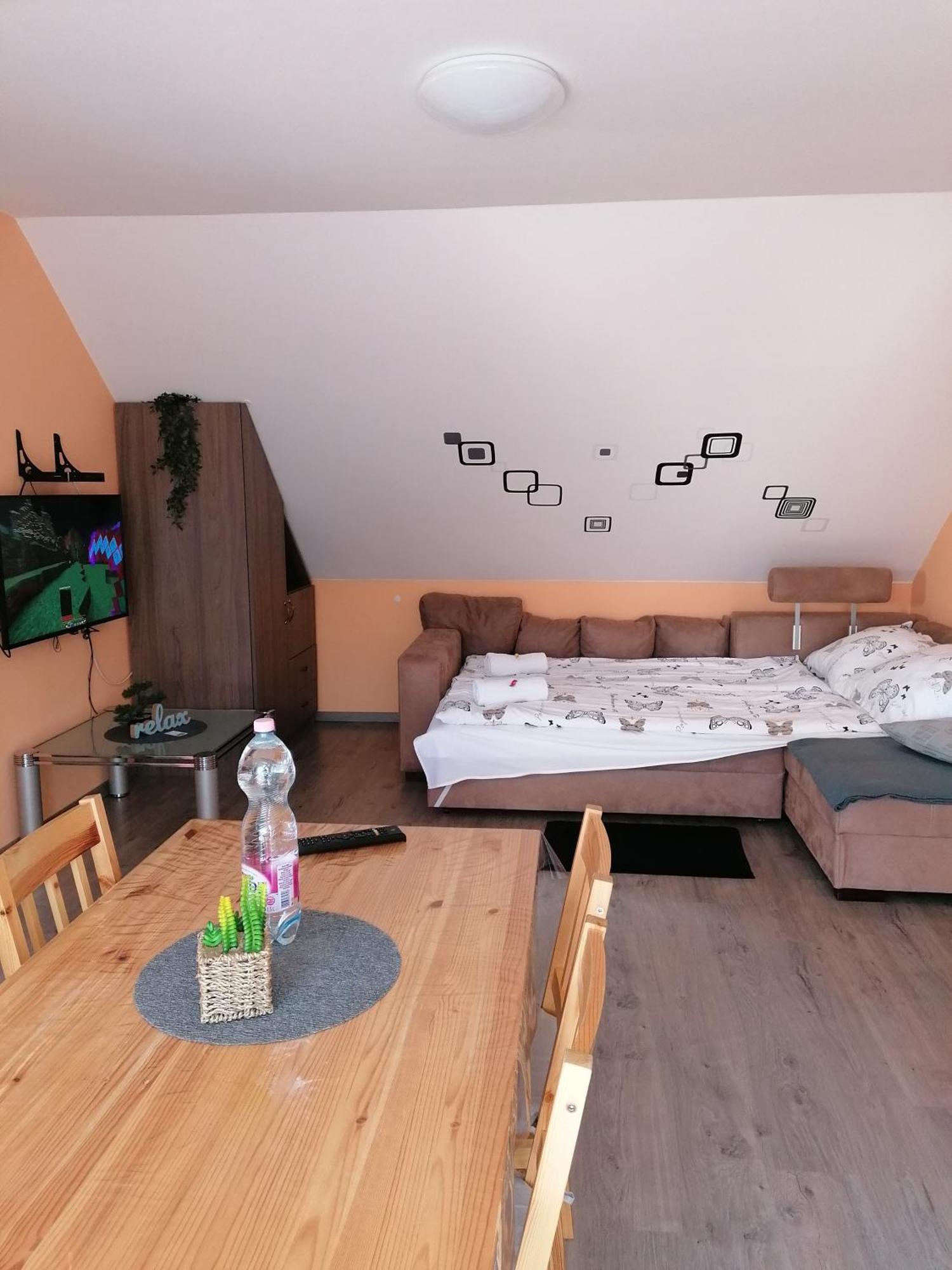 Zita Apartman Eger Luaran gambar